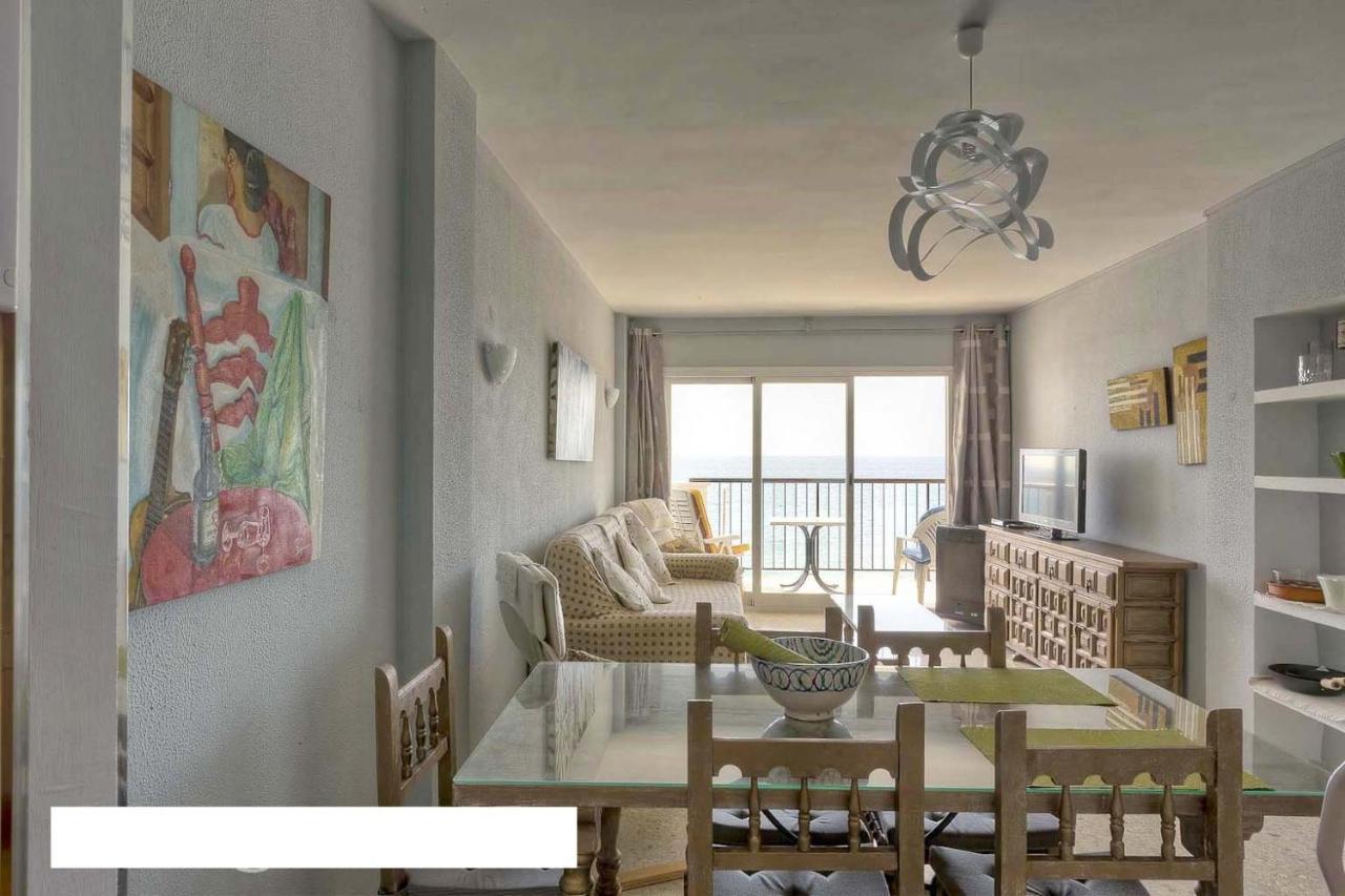 Precioso Apartamento Frontal Al Mar Nerja Buitenkant foto