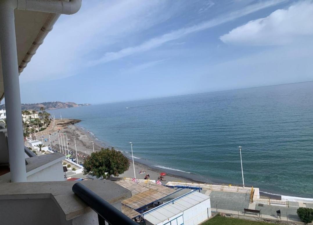 Precioso Apartamento Frontal Al Mar Nerja Buitenkant foto